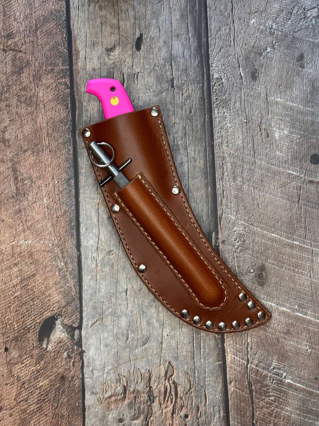 Svord 67L Pink with sheath and steel
