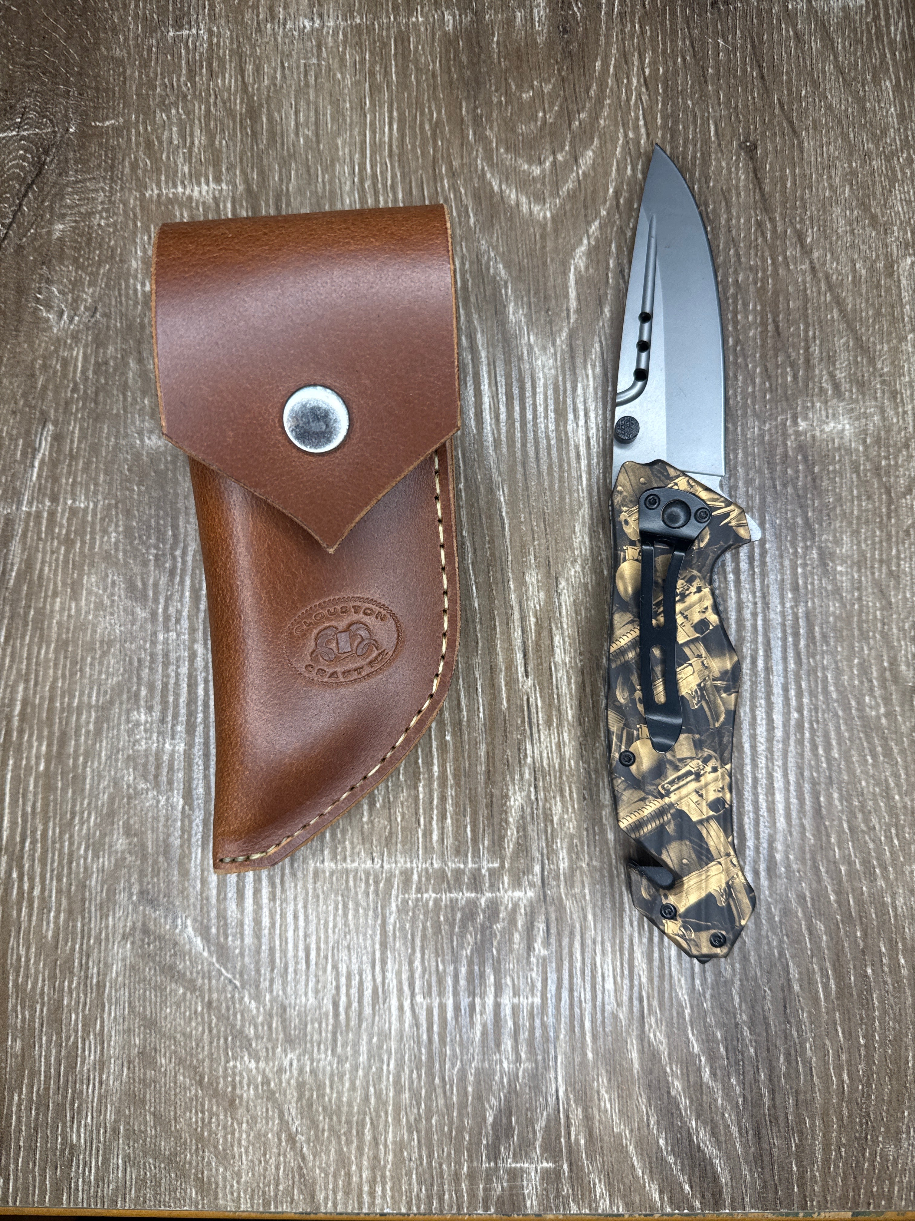 Pocket Knife with Pouch