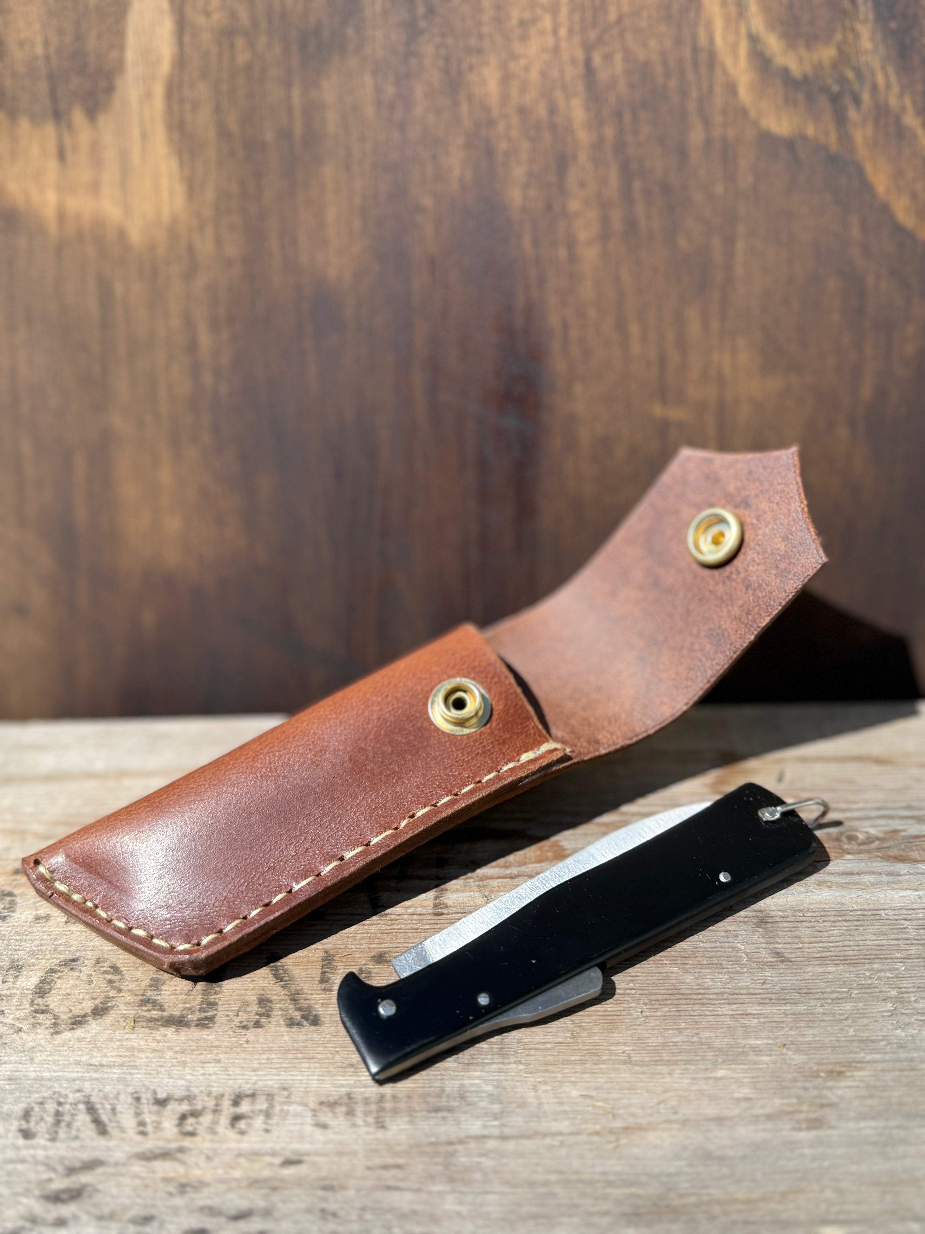 Mercator knife pouch